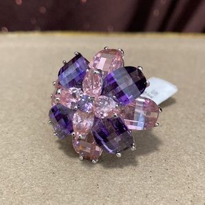 Impressive Purple and Pink CZ’s Flower 🌺 ring